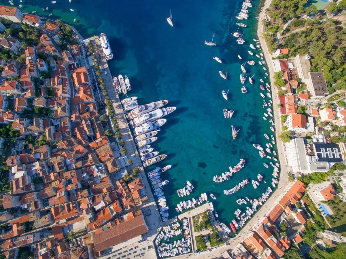 Apartments Stipisic Hvar Town Exterior foto