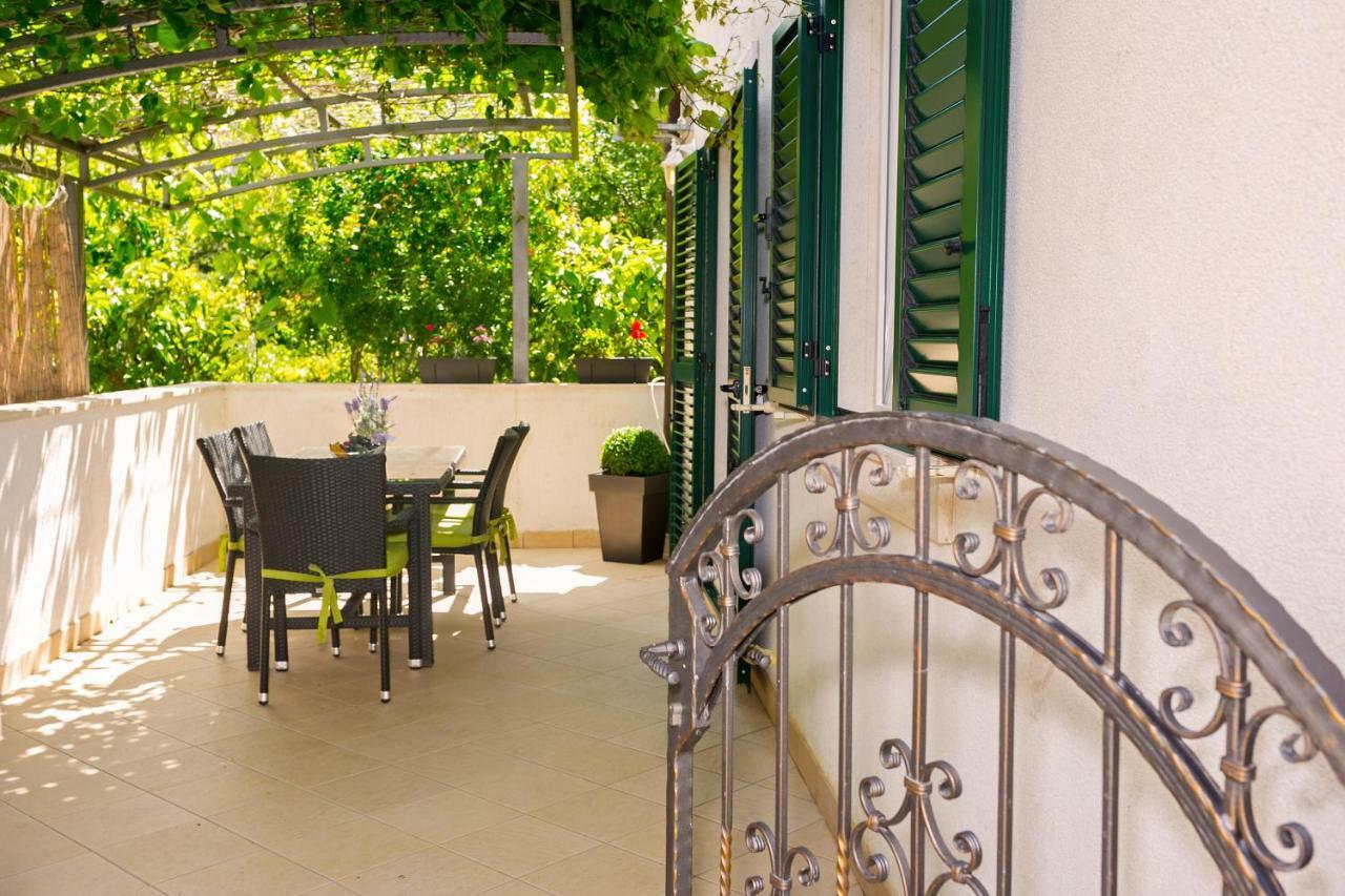 Apartments Stipisic Hvar Town Exterior foto